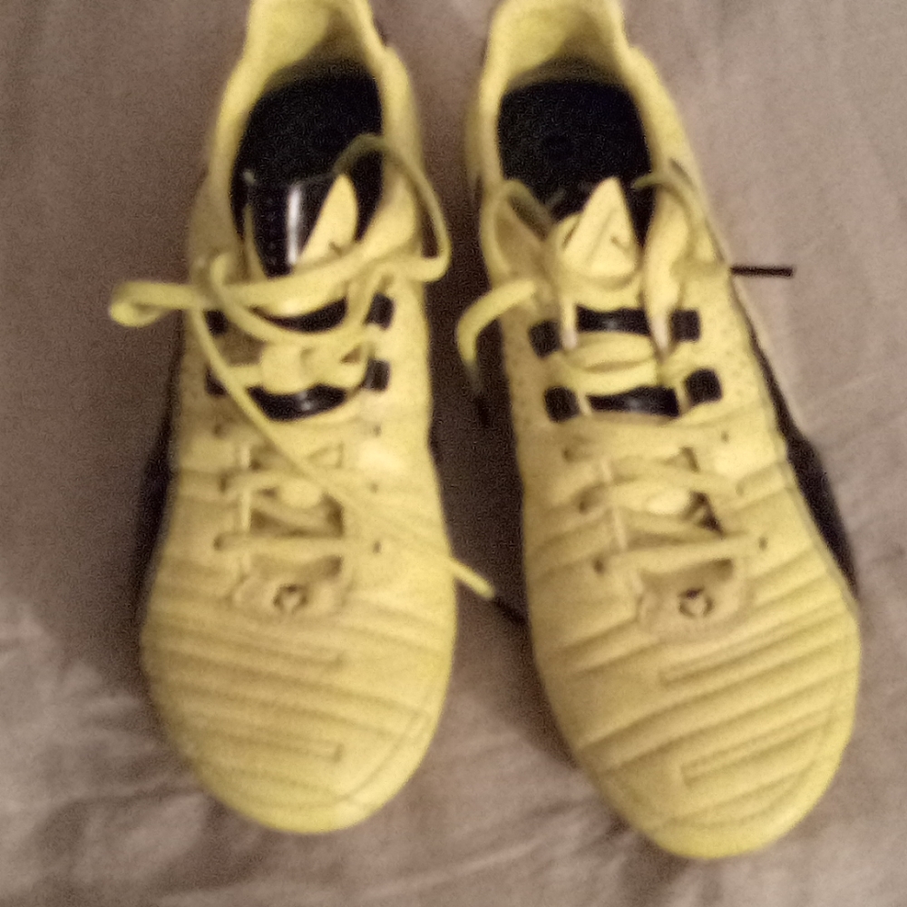 Puma king soccer cleets